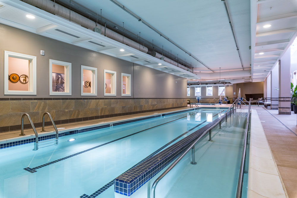 Resort-style pool at Laurel Parc Senior Living in Portland Oregon