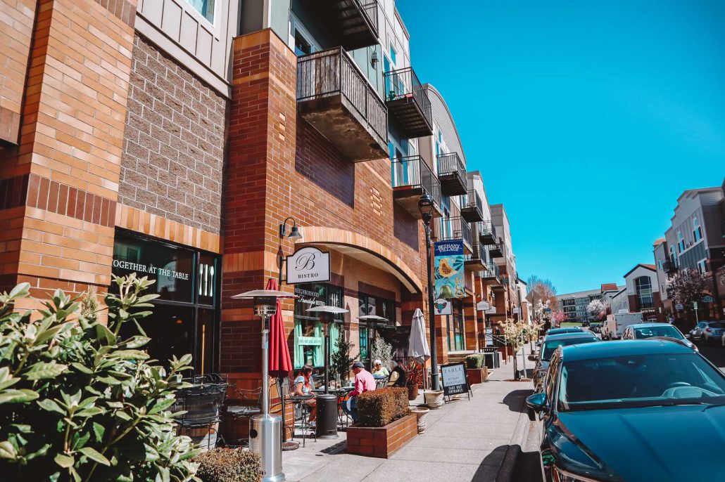 Bethany Village Shopping Centre at Laurel Parc Senior Living in Portland Oregon